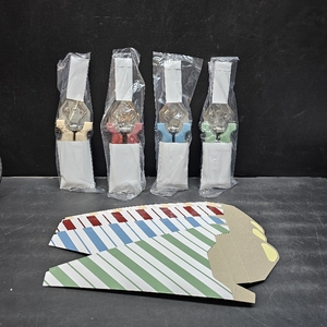 lot 1211 image: Kuhn Rikon Set of 4 Shears Gift Boxes Farmhouse