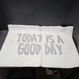 lot 1229 image: Today is a good day rug