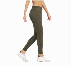 lot 1254 image: Span Flux Suede Leggings Deep Green Large