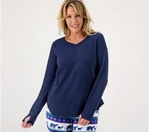 lot 1256 image: Cuddl Duds Fleecewear Stretch V-Neck Long-Sleeve Top Nocturne Navy Large