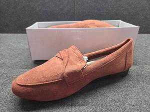 lot 7030 image: Womens Flats Brown Size 6