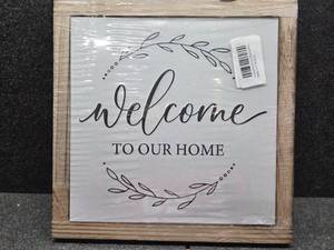 lot 7071 image: Wooden Home Decor Wall Hanging Picture