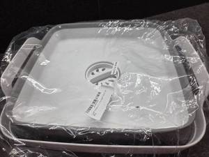 lot 7204 image: Collapsable Wash Basin 2-4 gal.
