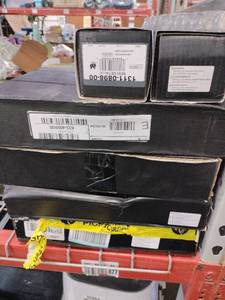 lot 35869 image: Brake Rotor Set with Brake Pads