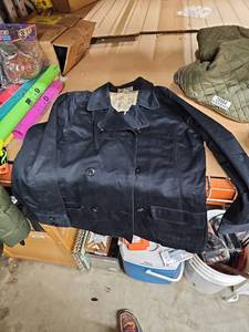 lot 28949 image: Old Navy Button up Coat - XL