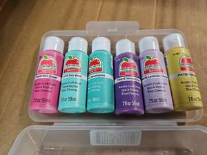 lot 28987 image: Set of 6 Apple Barrel Acrylic Craft Paint