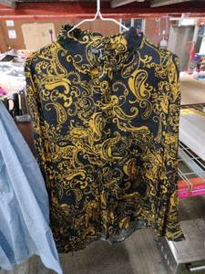 lot 35908 image: Coofandy Button-Down Shirt - XXL