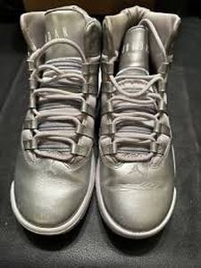 lot 28976 image: Nike Air Jordan Max Aura SE GS - 6.5Y