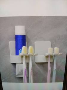 lot 28971 image: Self-Adhesive Toothbrush Holder Wall Mounted Water Proof 2pk