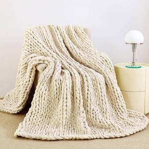 lot 63877 image: Admitrack Chunky Knit Blanket Throw, 100% Hand Knit Chenille Throw Blanket for Sofa & Home Decor, Soft and Cozy Knitted Throw Blankets (Ivory, 60x80)