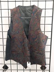 lot 66465 image: APPEARS NEW - Paisley Pattern Formal Vest (Size 42)