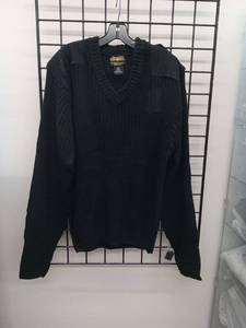 lot 66694 image: APPEARS NEW - Top Brass Professional Security Sweater (Size Large)