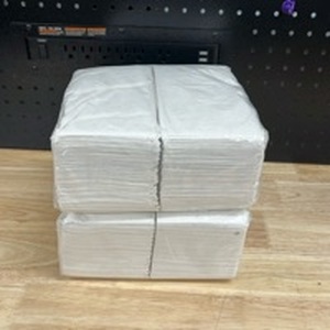 lot 4265 image: 2 Packs of Napkins  - Retail $0