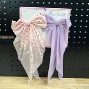lot 4267 image: Package of 2 Clip in Hair Bows - Retail $0