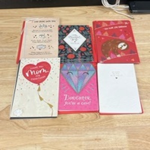 lot 4306 image: Lot of Valentines Day Cards - Retail $0