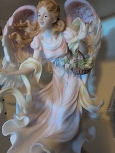 lot 2420 image: Seraphim Classics Ashley with Bluebird 2002 Limited Edition Figure