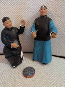 lot 2430 image: Antique Chinese Traditional Figurines with original box  passed down from 3 generations of men