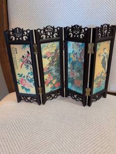 lot 2431 image: Asian Decorative Mini Folding Screen A different scene on each side