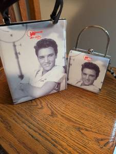 lot 2452 image: Elvis Presley Photo Print Handbags