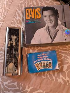 lot 2459 image: Elvis Presley Collectibles Bundle