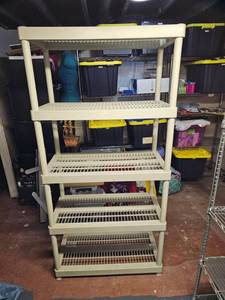 lot 31 image: 6-Tier Plastic Storage Shelf Unit