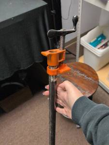 lot 1603 image: Pony Pipe Clamp Fixture