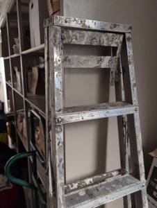 lot 1608 image: Industrial Aluminum Step Ladder