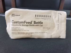 lot 1724 image: Abbott CustomFeed Breastmilk Storage Bottle 60mL