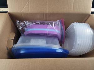 lot 1751 image: Surefresh Food Storage Container Set