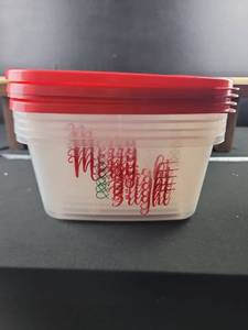 lot 1752 image: Rubbermaid Holiday Food Storage Containers