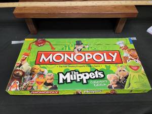 lot 1902 image: Muppets Monopoly Collectors Edition Board Game