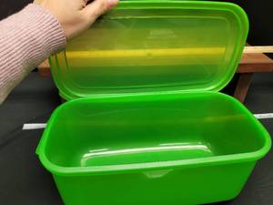 lot 1906 image: Green Plastic Food Storage Container