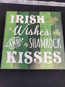 lot 1932 image: Irish Wishes Shamrock Decorative Sign