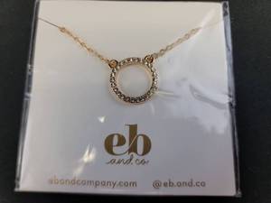 lot 1940 image: NIP Open Circle Crystal Necklace