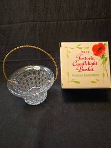 lot 5340 image: Avon Fostoria Candlelight Basket with Box