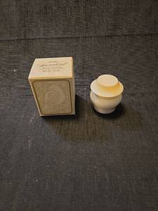 lot 5349 image: Avon Snowbird Patchwork Cream Sachet Set
