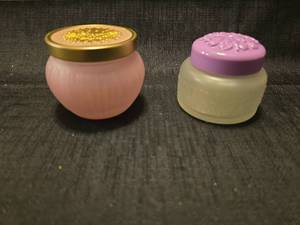 lot 5318 image: Avon Floret Glass Powder Jars