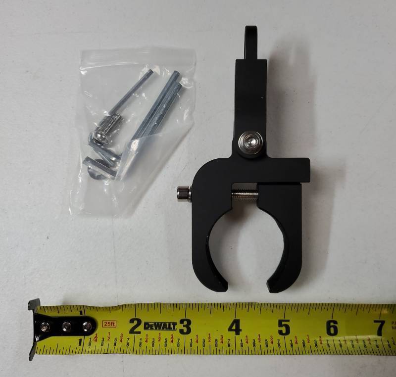lot 14466 image: Small Clamp