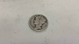 lot 36 image: 1942 Mercury Silver Dime coin 90% silver