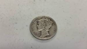 lot 37 image: 1941 Mercury Silver Dime coin 90% silver