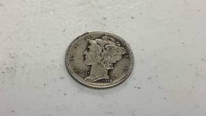 lot 38 image: 1918-D Mercury Silver Dime coin 90% silver