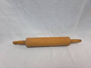 lot 396 image: Traditional Wooden Rolling Pin