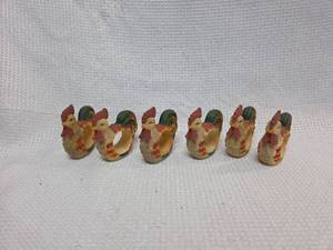 lot 412 image: Rooster Napkin Rings Set of 6