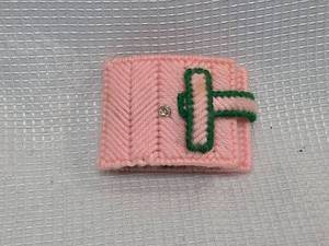 lot 424 image: Vintage Hand Knit Pink Sewing Kit