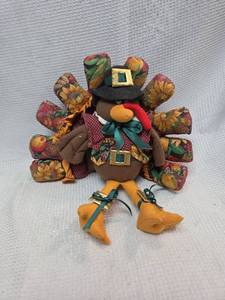 lot 461 image: Thanksgiving Turkey Pilgrim Plush Decoration