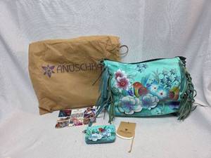lot 470 image: INCREDIBLE Anuschka Hand-Painted Birds & Flowers Leather Handbag. Appears brand new. LOOK THESE UP.