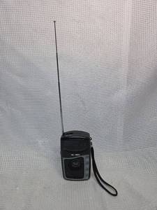 lot 504 image: BellHowell AMFM Sports Radio with Telescoping Antenna