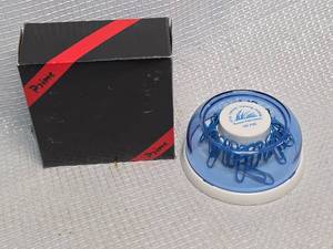 lot 540 image: Blue Paper Clip Dispenser -