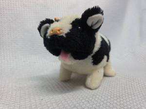 lot 557 image: Small Holstein Cow Plush Toy