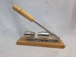 lot 636 image: Heavy Duty Nut Cracker